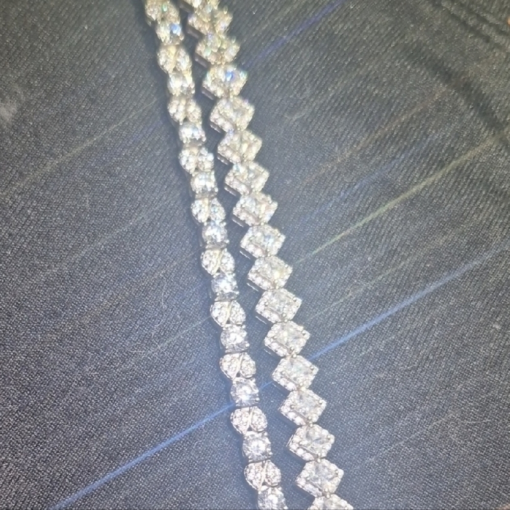 Elegant Silver Necklace